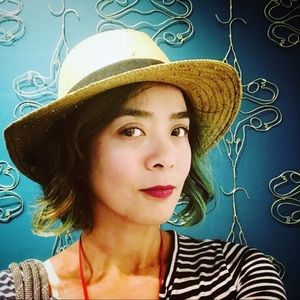 Meet your posher, Karen.